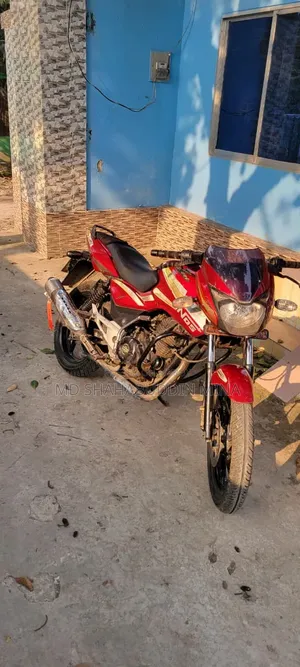 Bajaj Pulsar 150 2012 Red