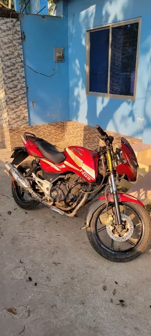 Bajaj Pulsar 150 2012 Red