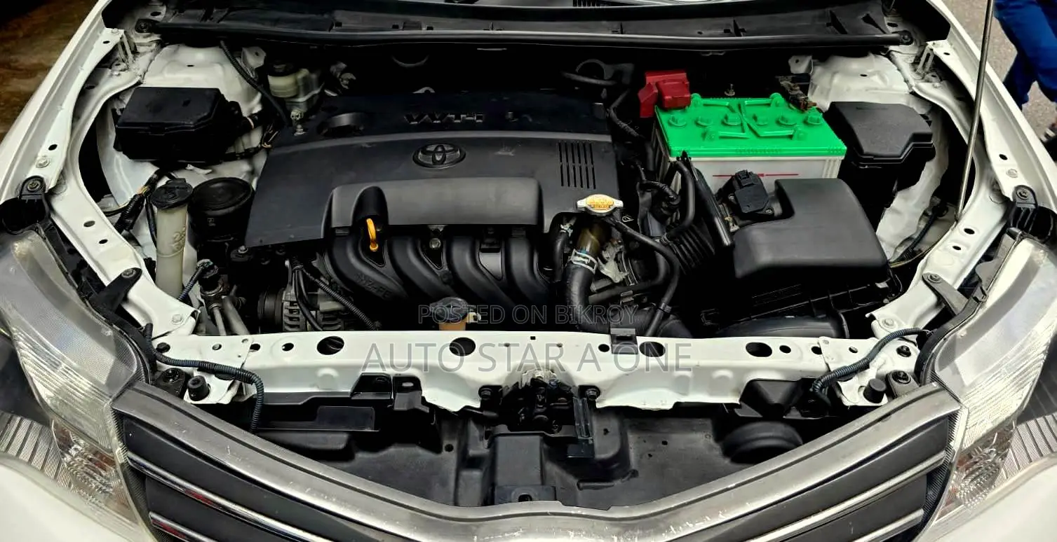 Toyota Axio 2013 Silver
