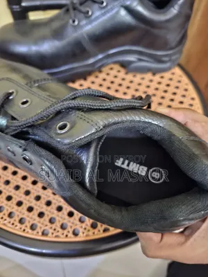 Black Leather Safety Shoe