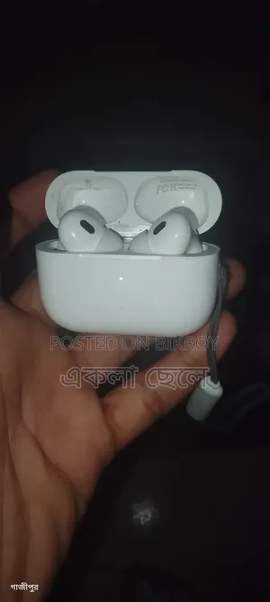 Apple Earbuds 2nd Generation