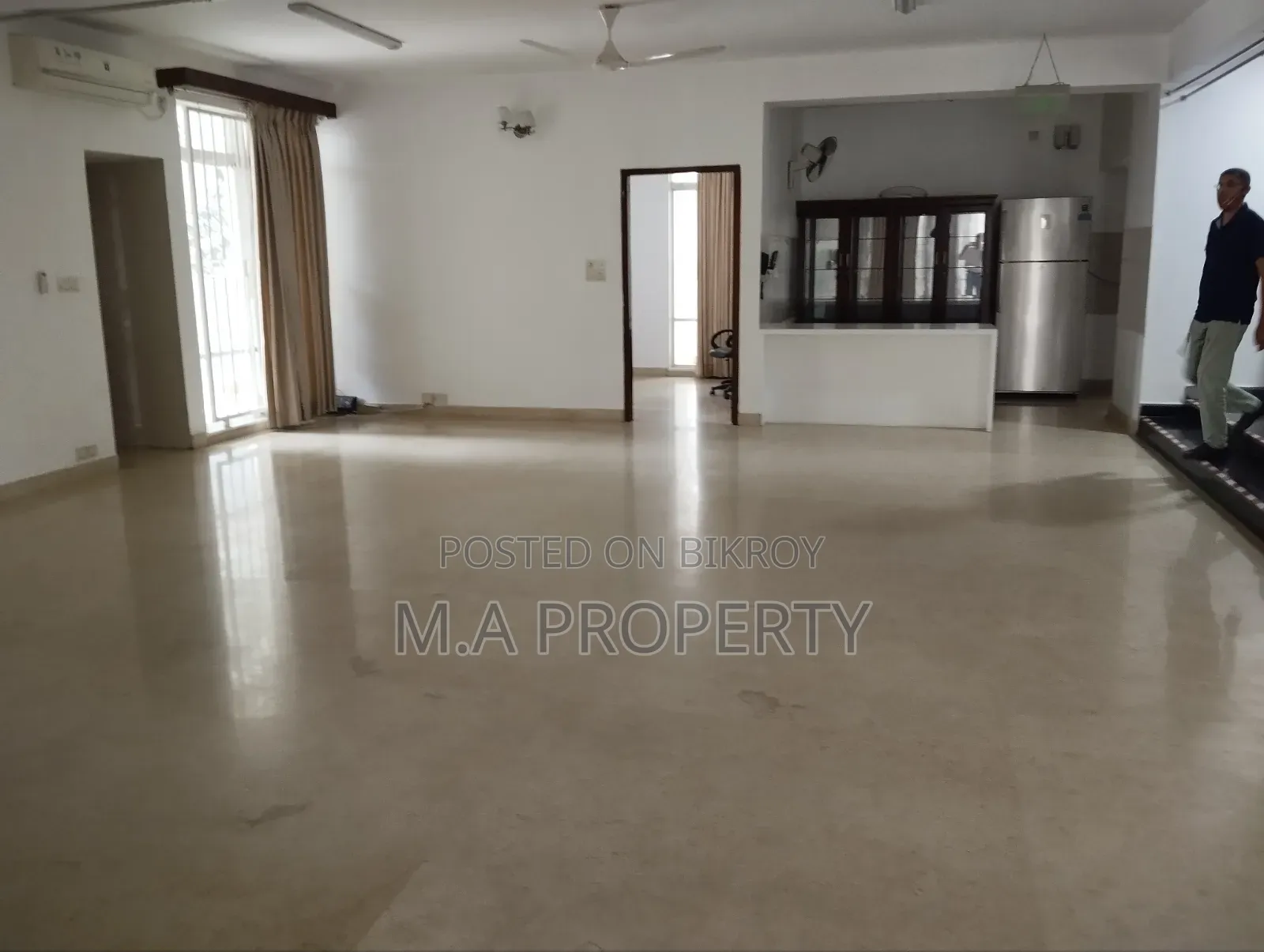Furnished 4bdrm Apartment in Navana, Baridhara for Rent