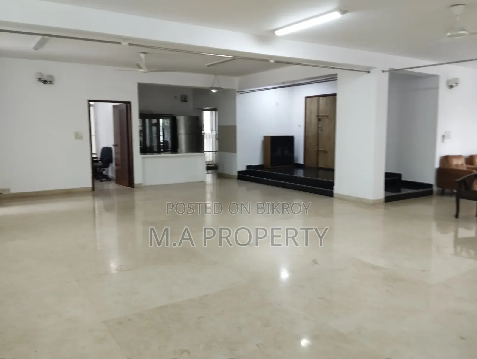 Furnished 4bdrm Apartment in Navana, Baridhara for Rent