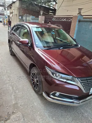 টয়োটা প্রিমিয়ো ২০১৮ মেরুন