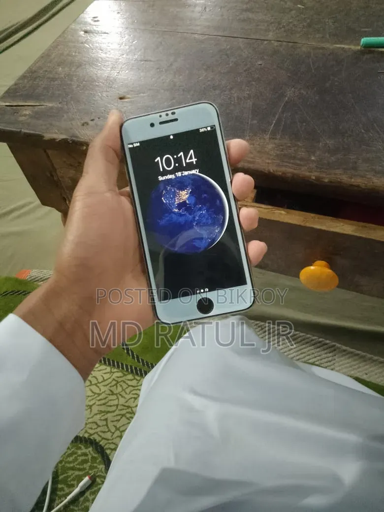 Apple iPhone 6s 32 GB White
