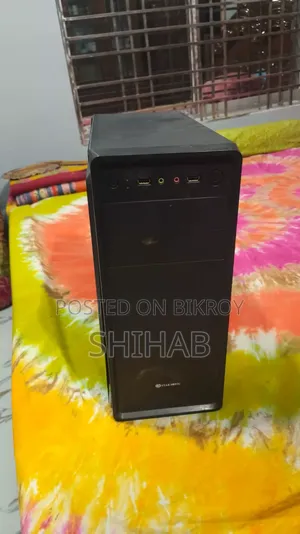 ডেস্কটপ কম্পিউটার 4GB Intel Core I3 SSHD+SSD 640GB