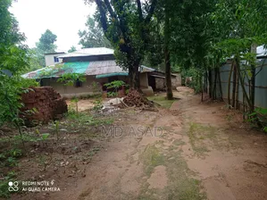 5-Bedroom House in Chakaria for Sale