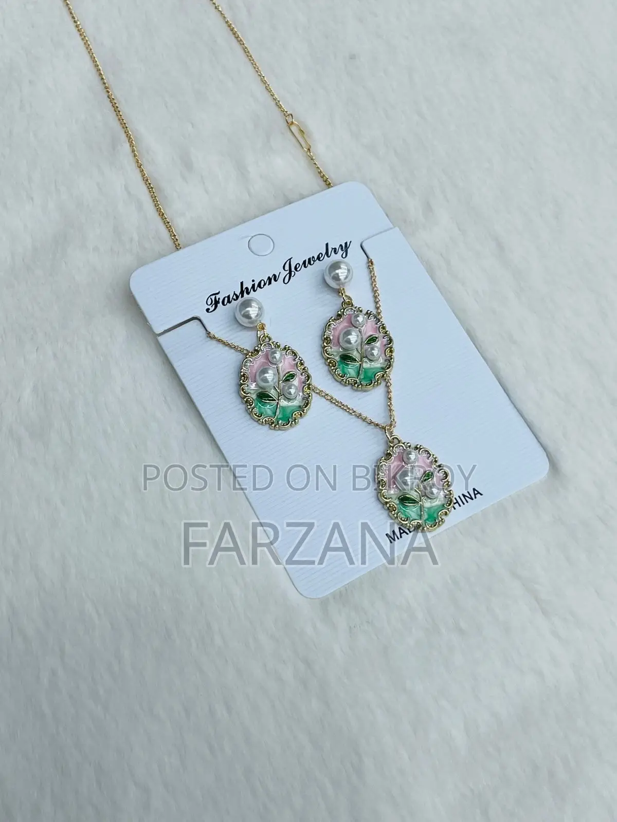Gorgeous Regularly Wear Neckpiece With Earrings