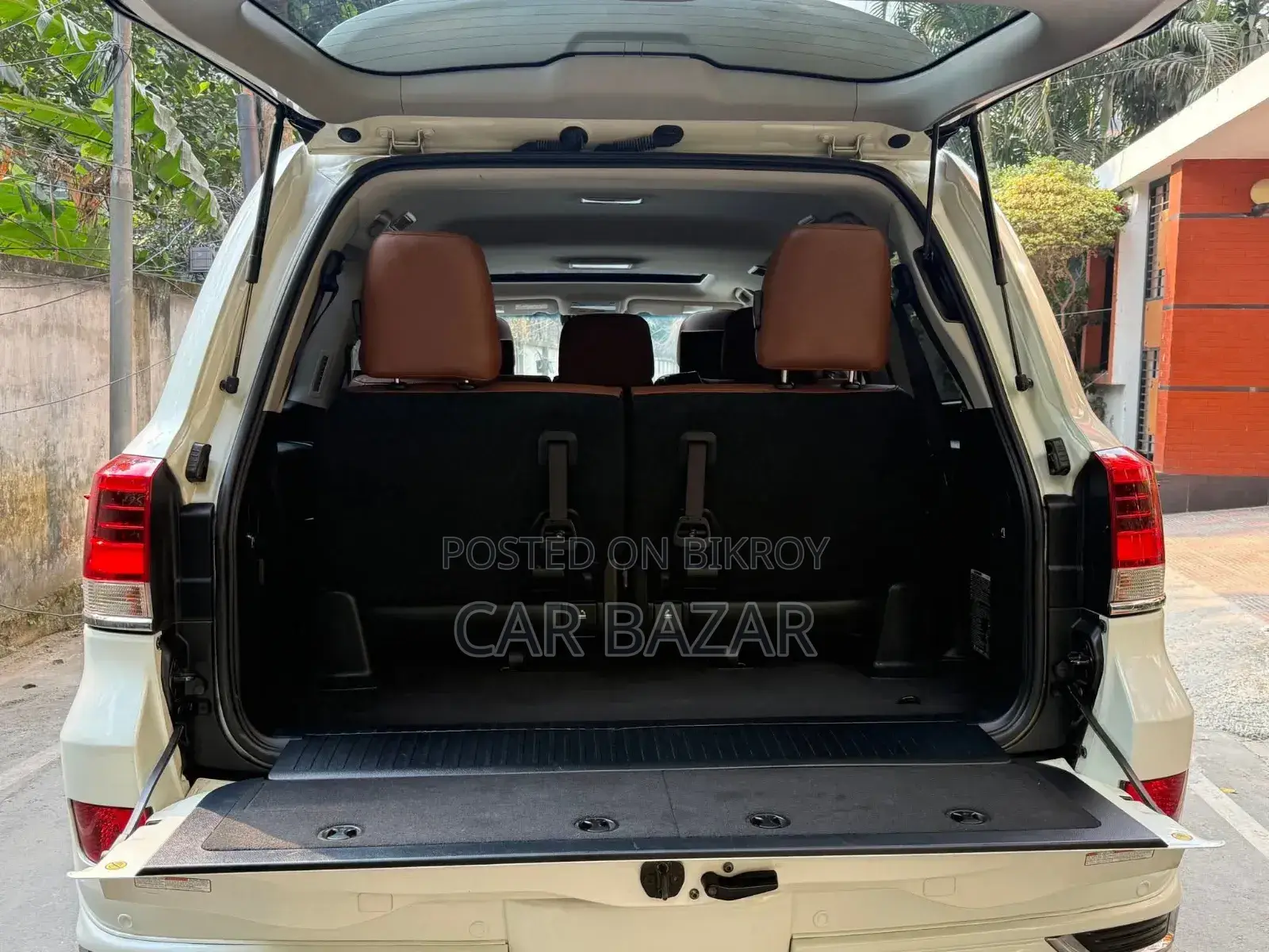 Toyota Land Cruiser 4.5 V8 VXR 2019 Pearl