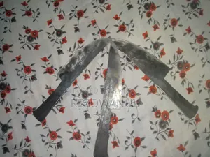 গরুর চামড়া ছিলার ছুরি