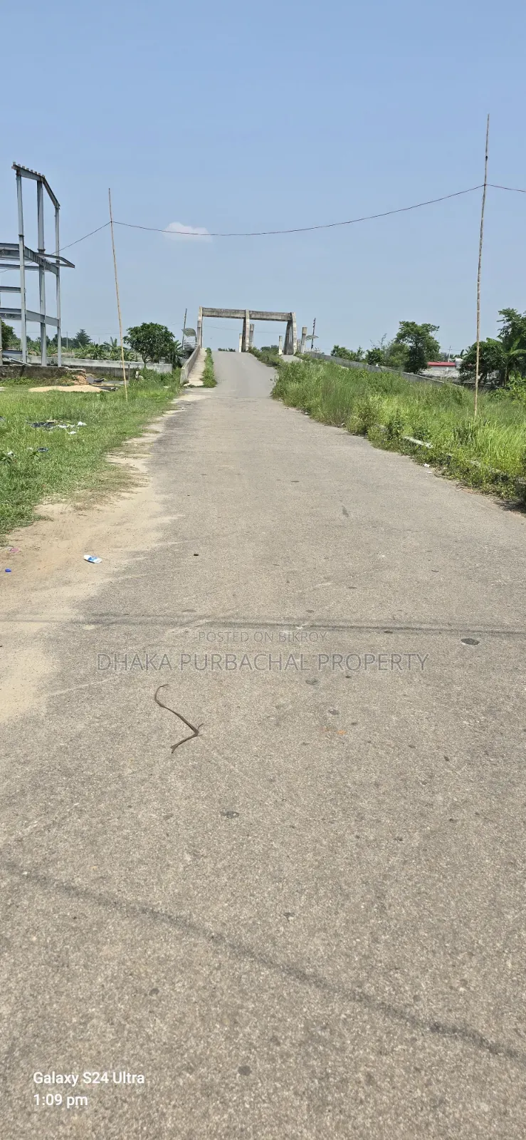 Bashundhara Block-N 5 Katha South-Facing Plot for Sale