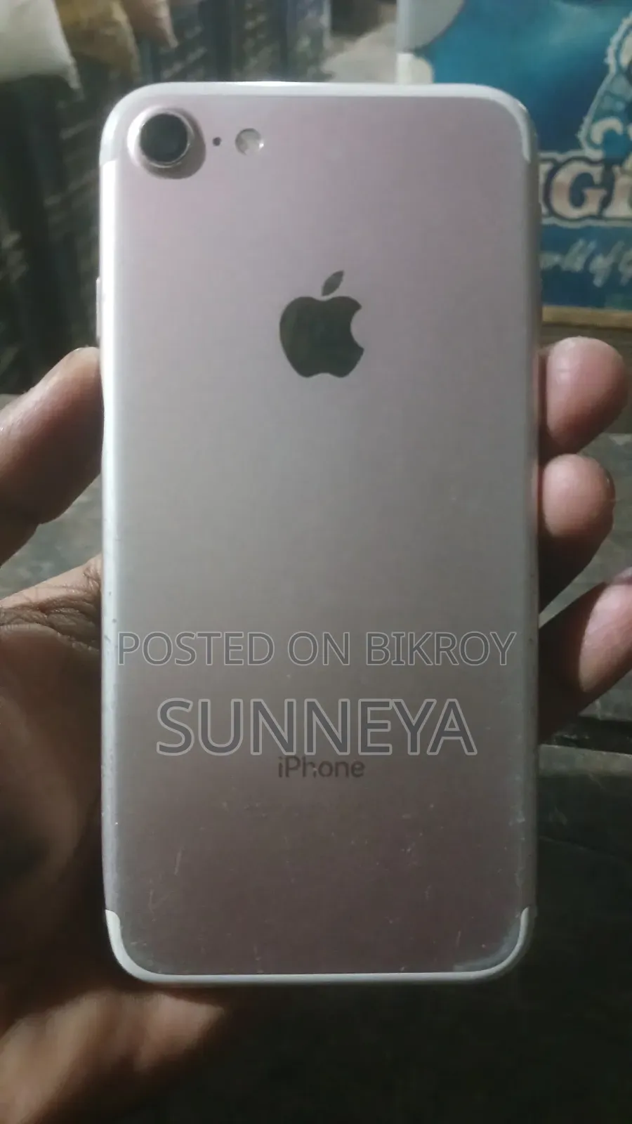 New Apple iPhone 7 128 GB Silver