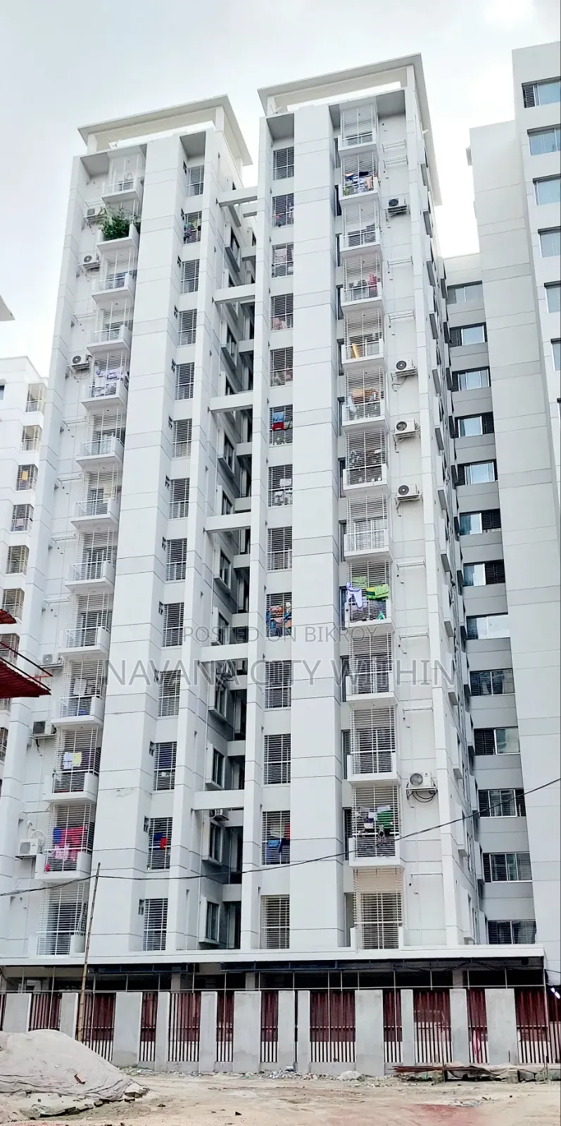 মিরপুরের নাভানা সিটি উইথিন-এ ফার্নিশড ৩ বেডরুমের কন্ডো বিক্রির জন্য