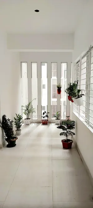 মিরপুরের নাভানা সিটি উইথিন-এ ফার্নিশড ৩ বেডরুমের কন্ডো বিক্রির জন্য
