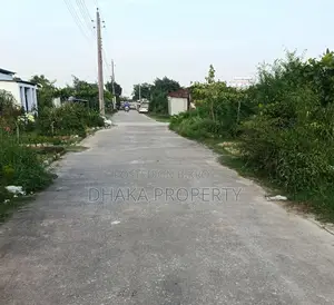 লেক ফেসিং ৩ কাঠা প্লট বিক্রয় সেক্টর -৯