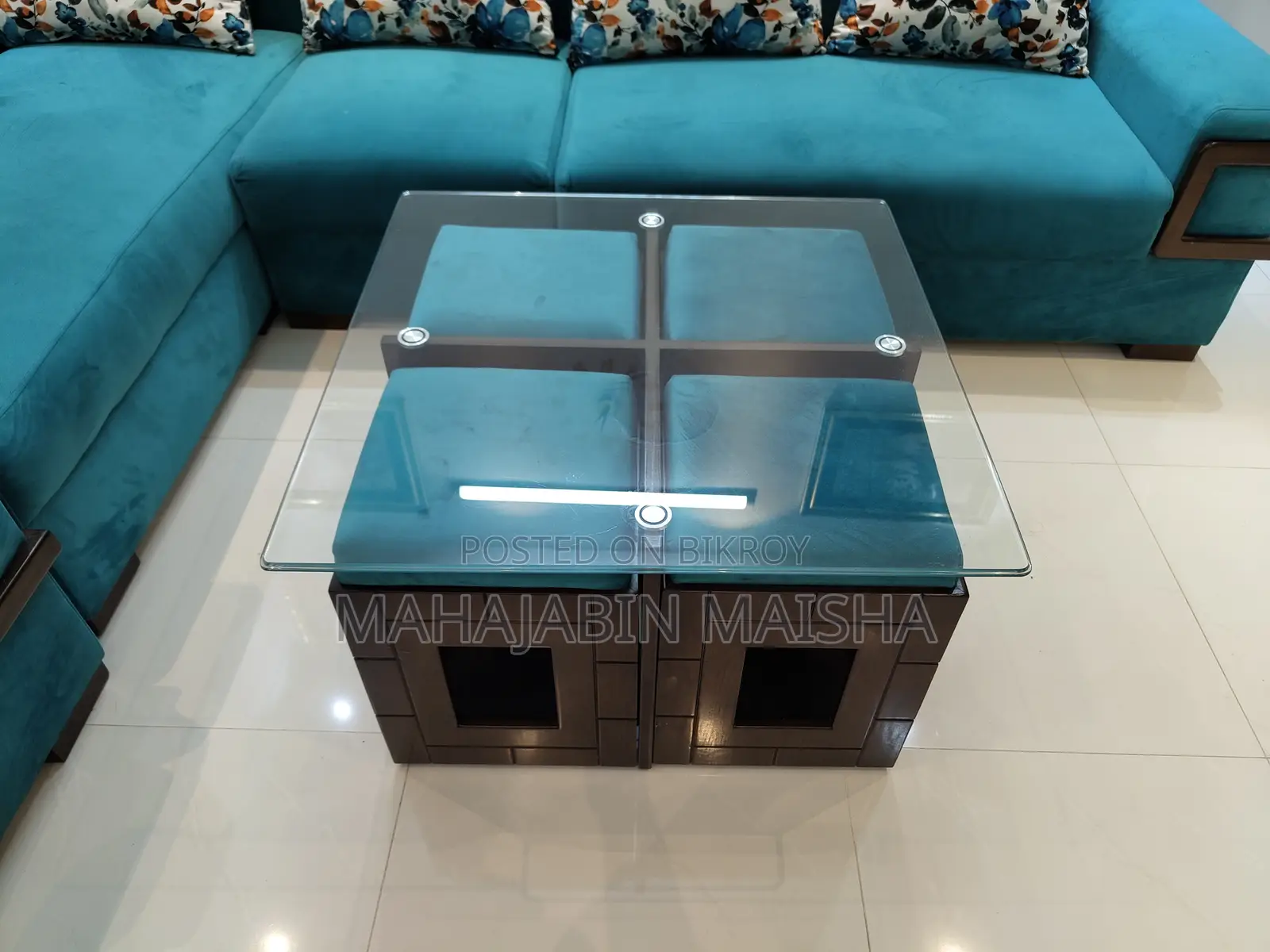 Sofa Set With Divan, Cushions, and Tea Table