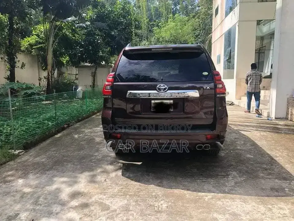 Toyota Land Cruiser Prado 2.7 I 2011 Maroon