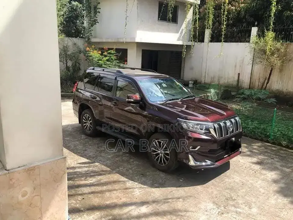 Toyota Land Cruiser Prado 2.7 I 2011 Maroon