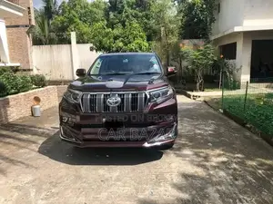 Toyota Land Cruiser Prado 2.7 I 2011 Maroon
