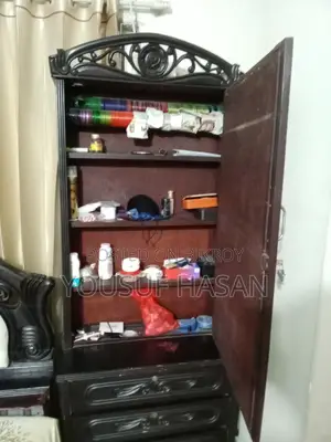 সেগুন কাঠের ড্রেসিং টেবিল