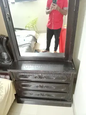 সেগুন কাঠের ড্রেসিং টেবিল