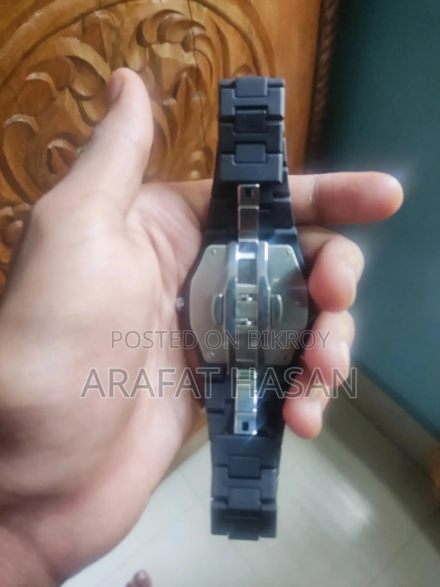Arabic Aura Watch (Black)