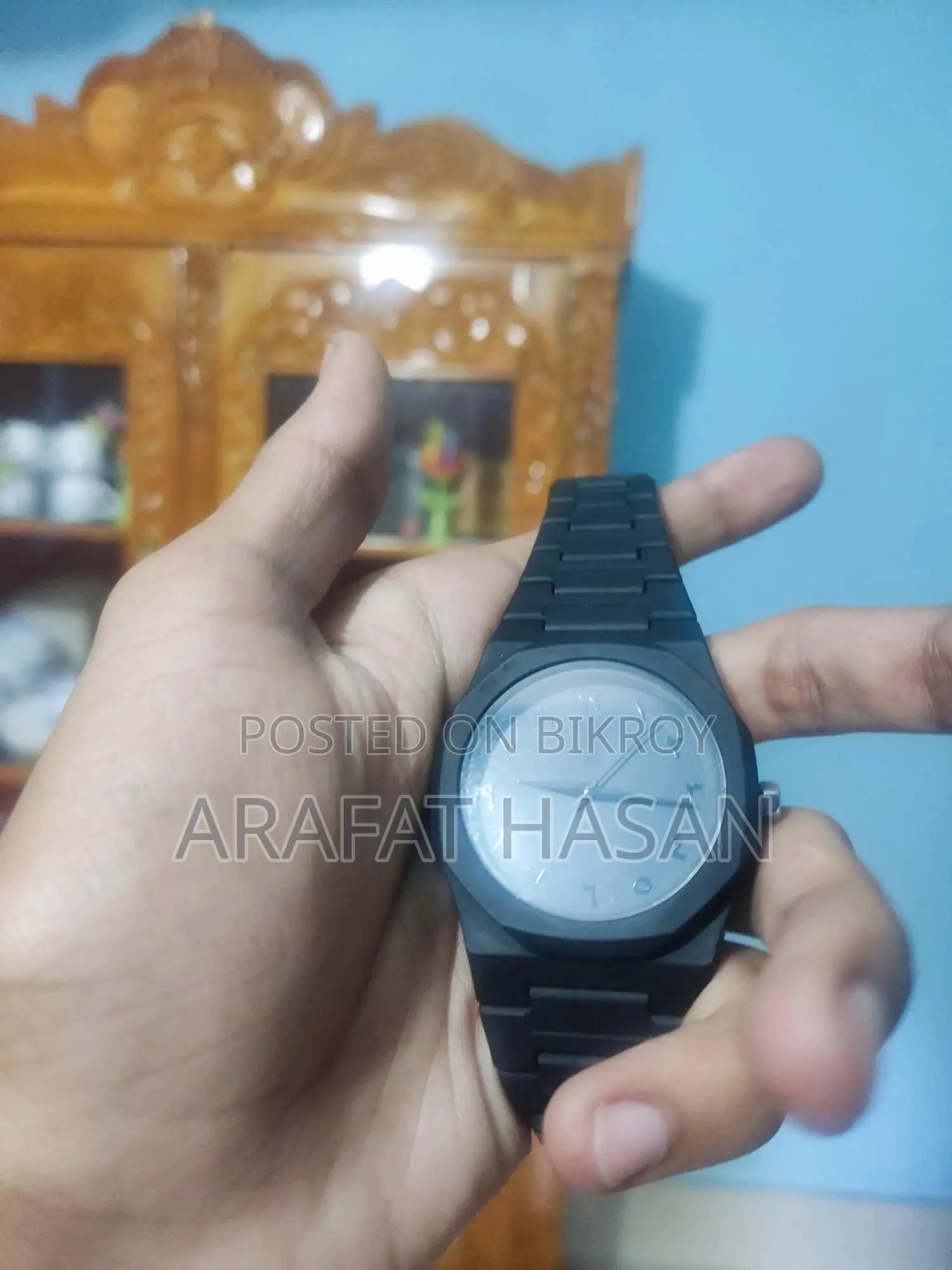 Arabic Aura Watch (Black)