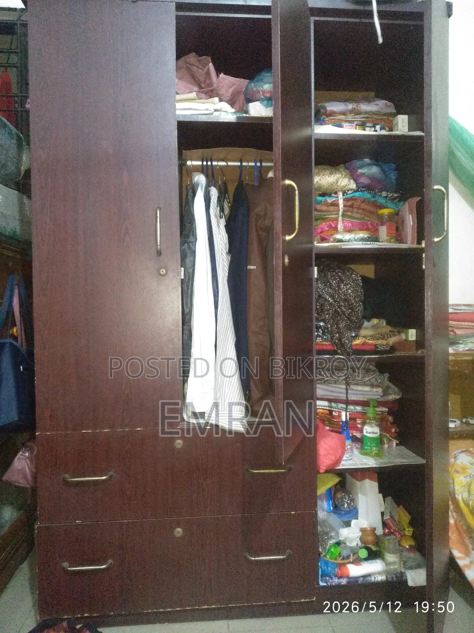 Three-Door Partex Board Almira