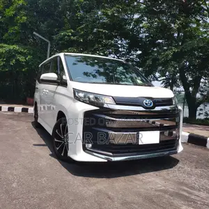 Toyota Noah 2022 Pearl