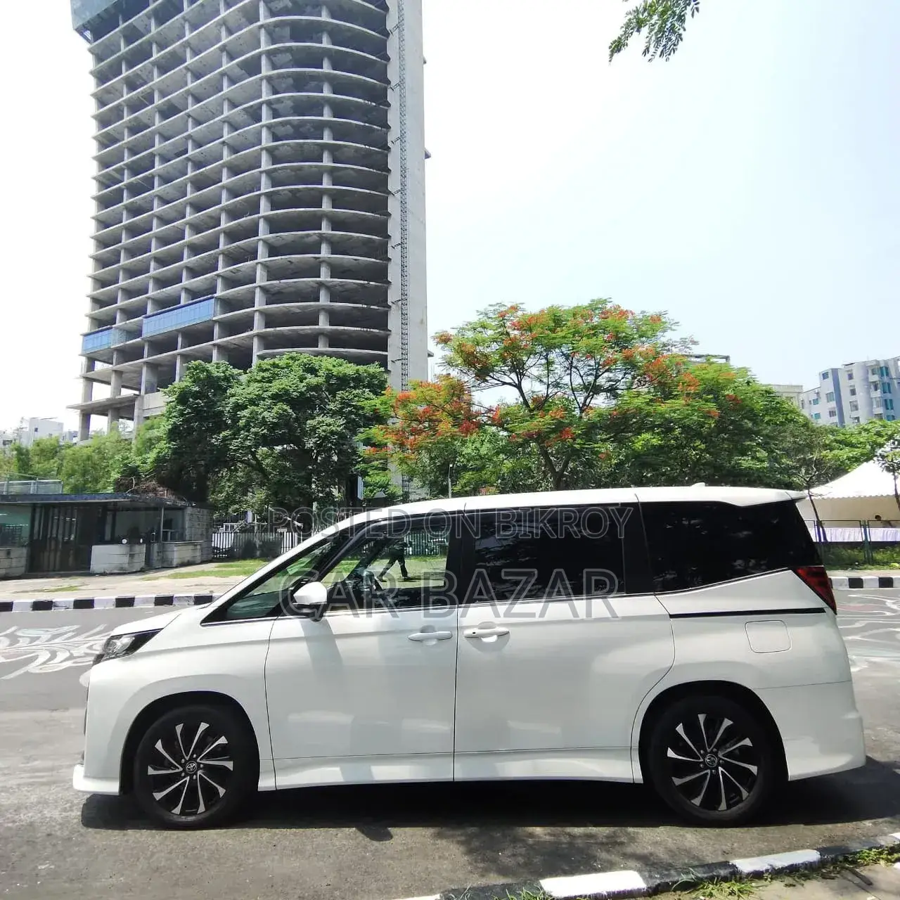 Toyota Noah 2022 Pearl