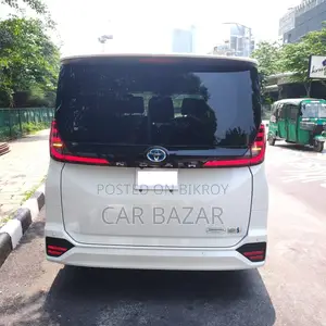 Toyota Noah 2022 Pearl