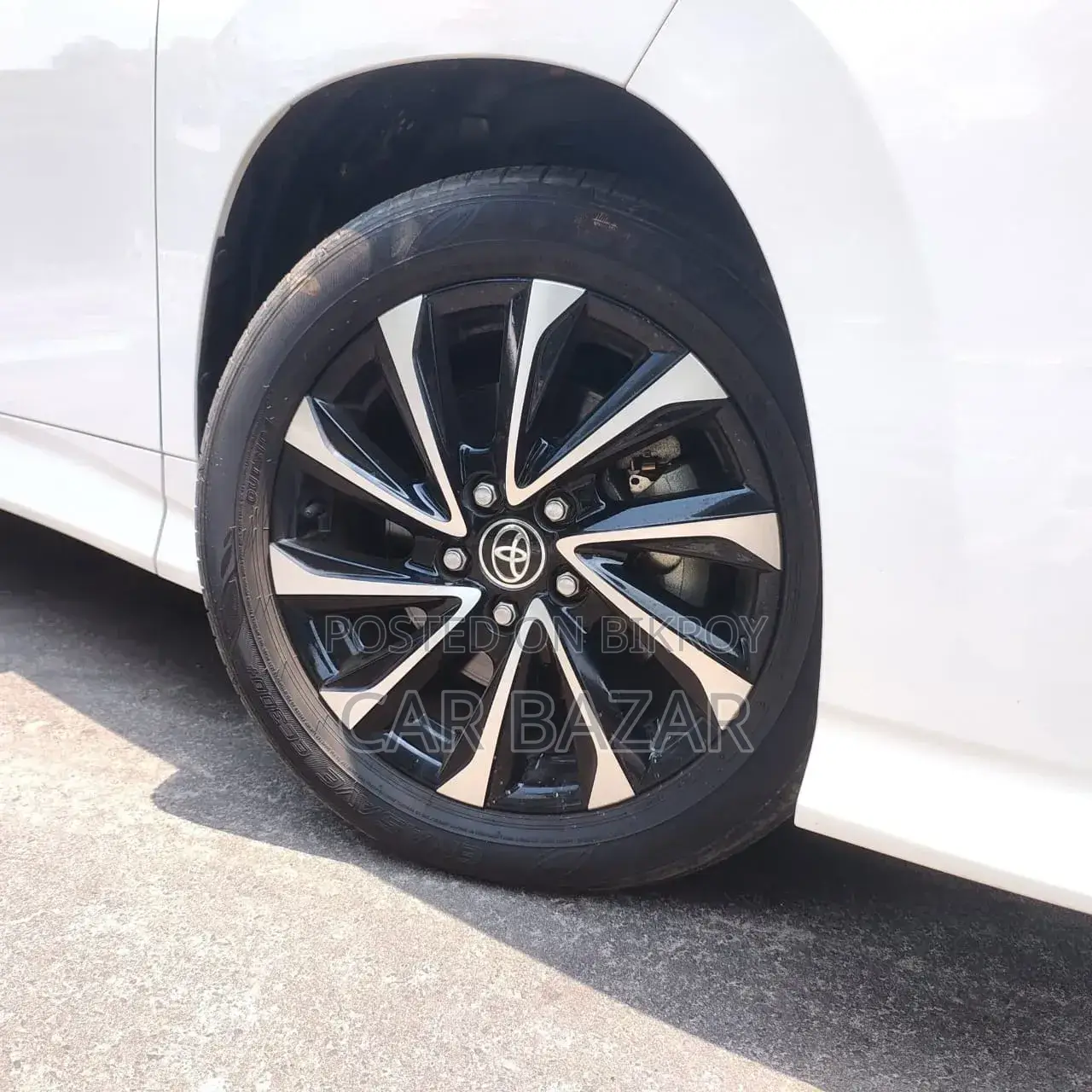 Toyota Noah 2022 Pearl