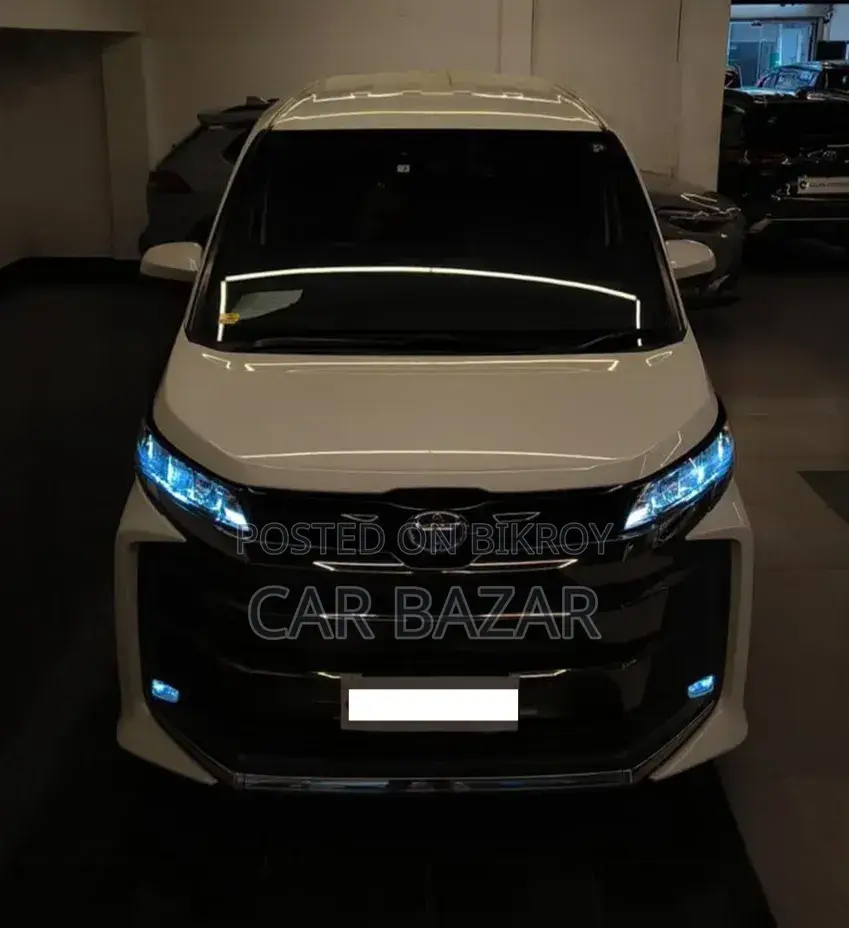 Toyota Noah 2022 Pearl