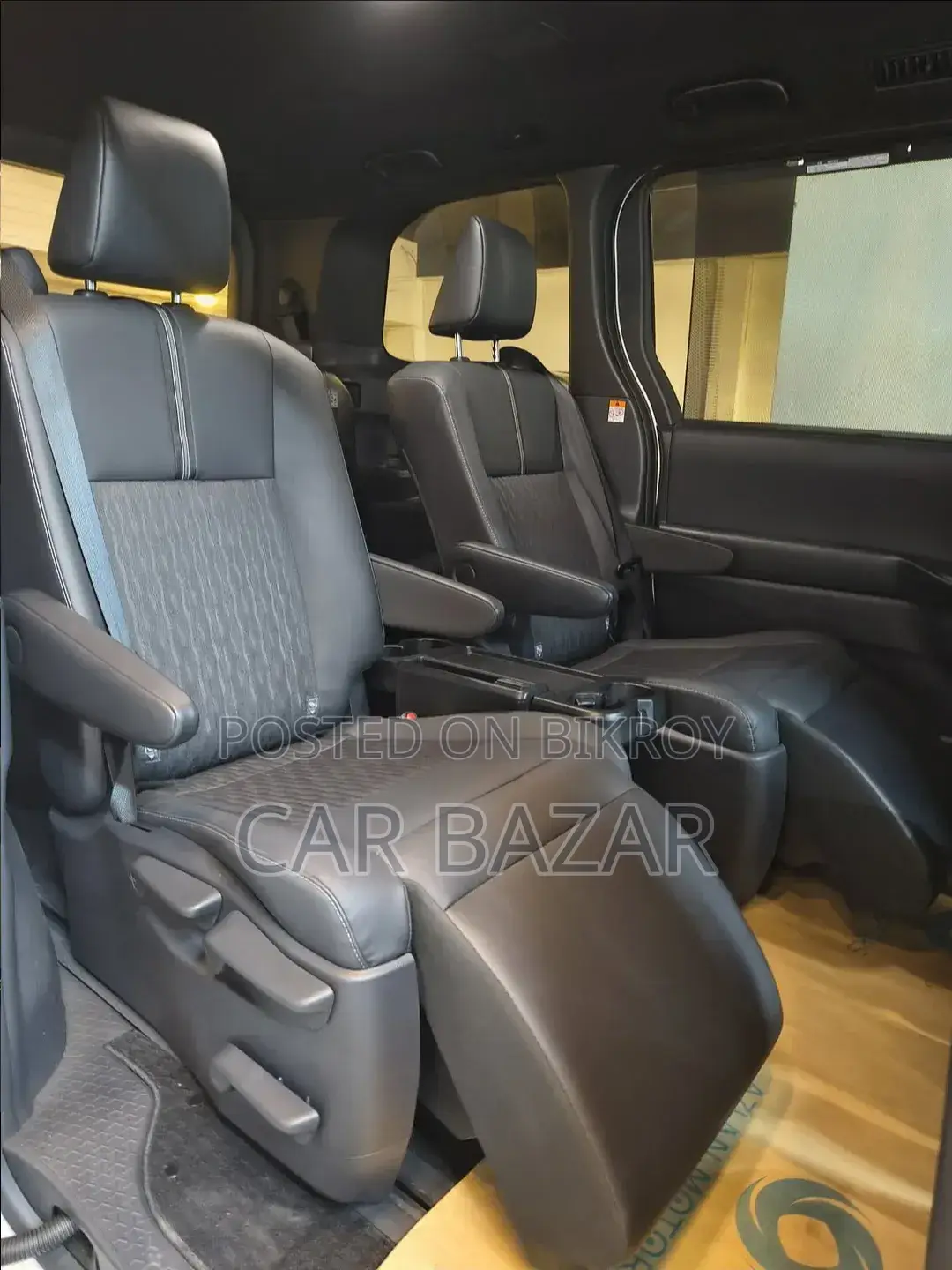 Toyota Noah 2022 Pearl