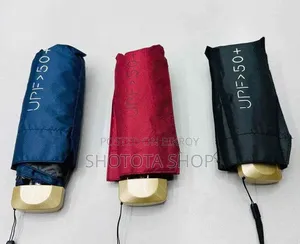 ছাতা রোদ বৃষ্টি বাদলে