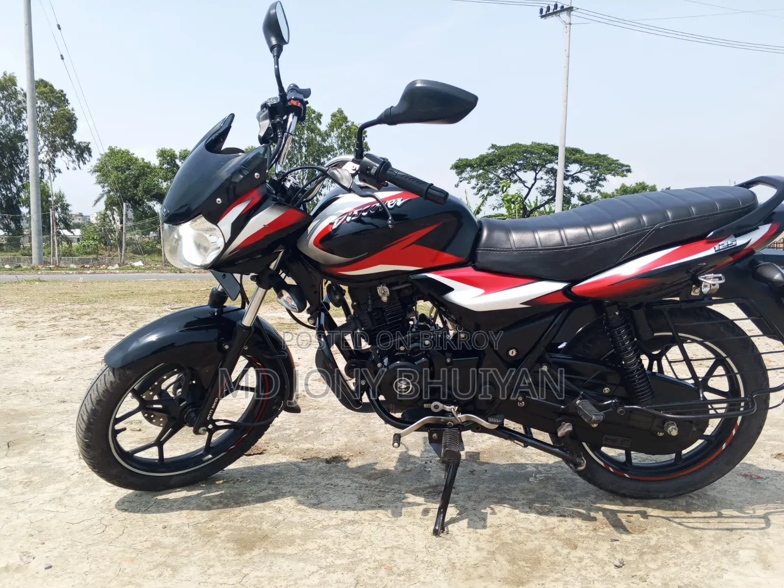 New Bajaj Discover 125 2025 Black