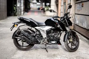TVS Apache 160 4V 2021 Black