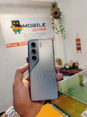 Tecno Camon 40 Pro 4G 256 GB