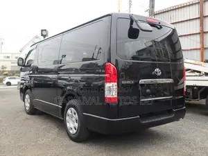Toyota HiAce 2021 Black