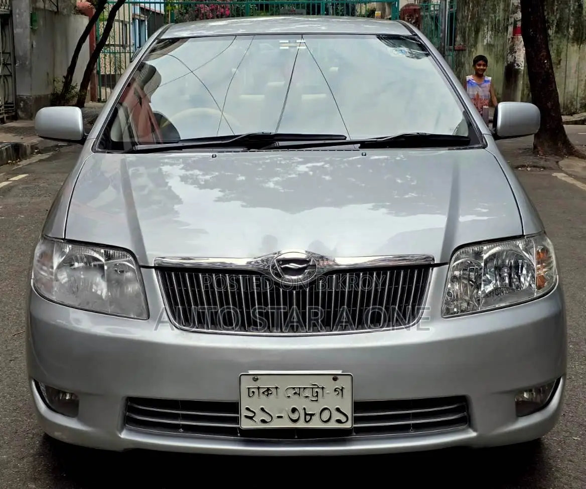 Toyota Corolla 2004 Silver