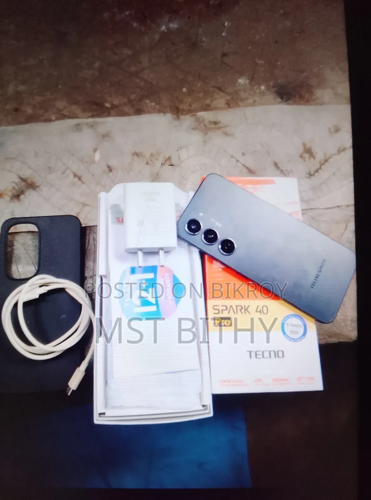 Tecno Spark 40 Pro 128 GB Black