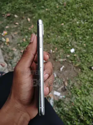 Apple iPhone X 256 GB White