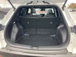 Toyota Corolla Cross 2024 Pearl