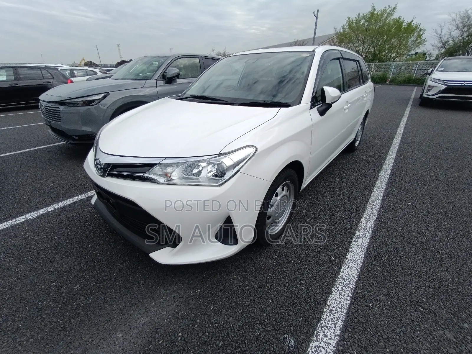 Toyota Corolla Fielder 1.5 Petrol FWD 2021 White