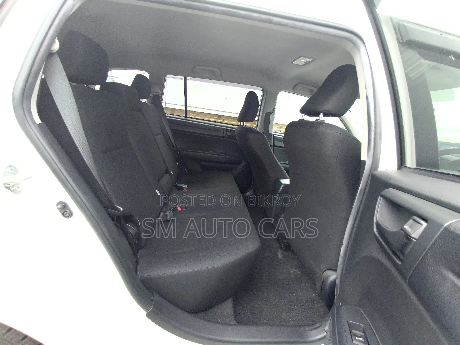 Toyota Corolla Fielder 1.5 Petrol FWD 2021 White