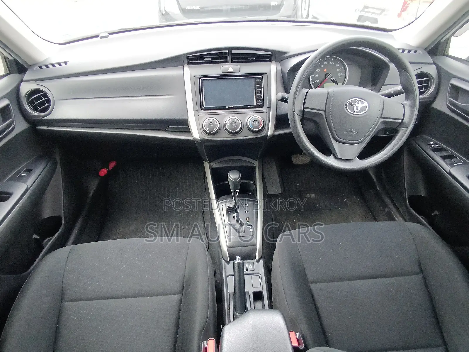 Toyota Corolla Fielder 1.5 Petrol FWD 2021 White
