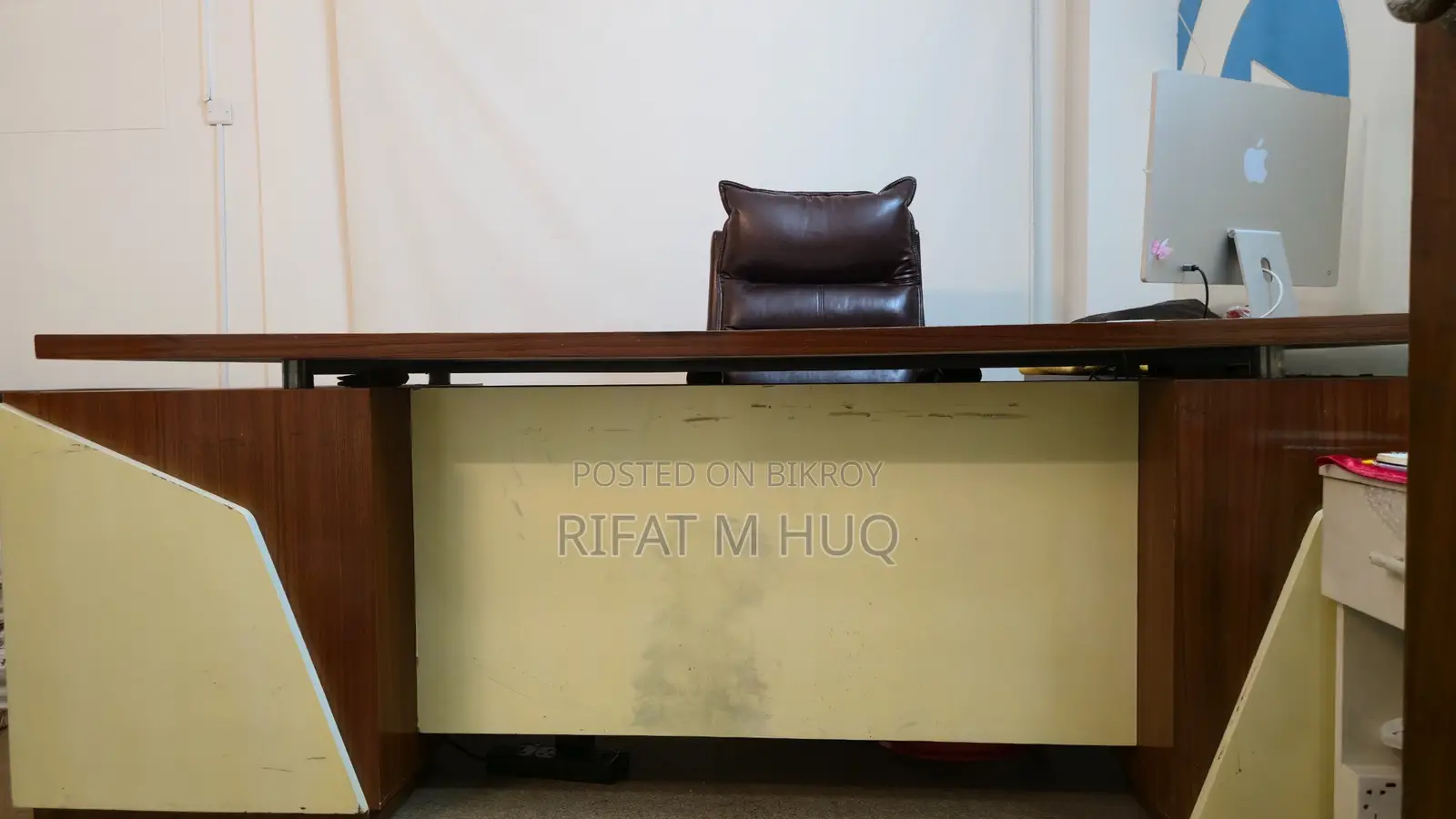 CEO Table Premium Hatil Style