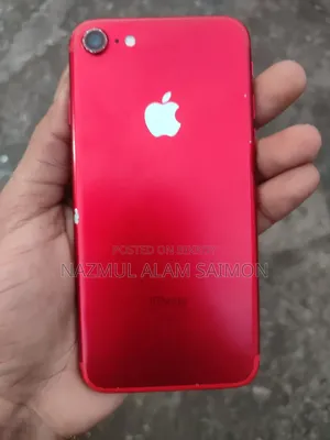 Apple iPhone 7 128 GB Red