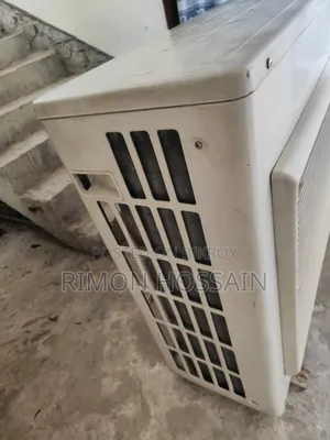 এসিটি খুবই ভালো এবং ফুল কন্ডিশন ওকে দাম আলোচনা সাপেক্ষে