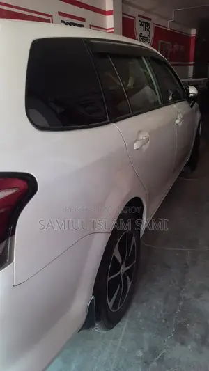 Toyota Corolla Fielder 2017 White
